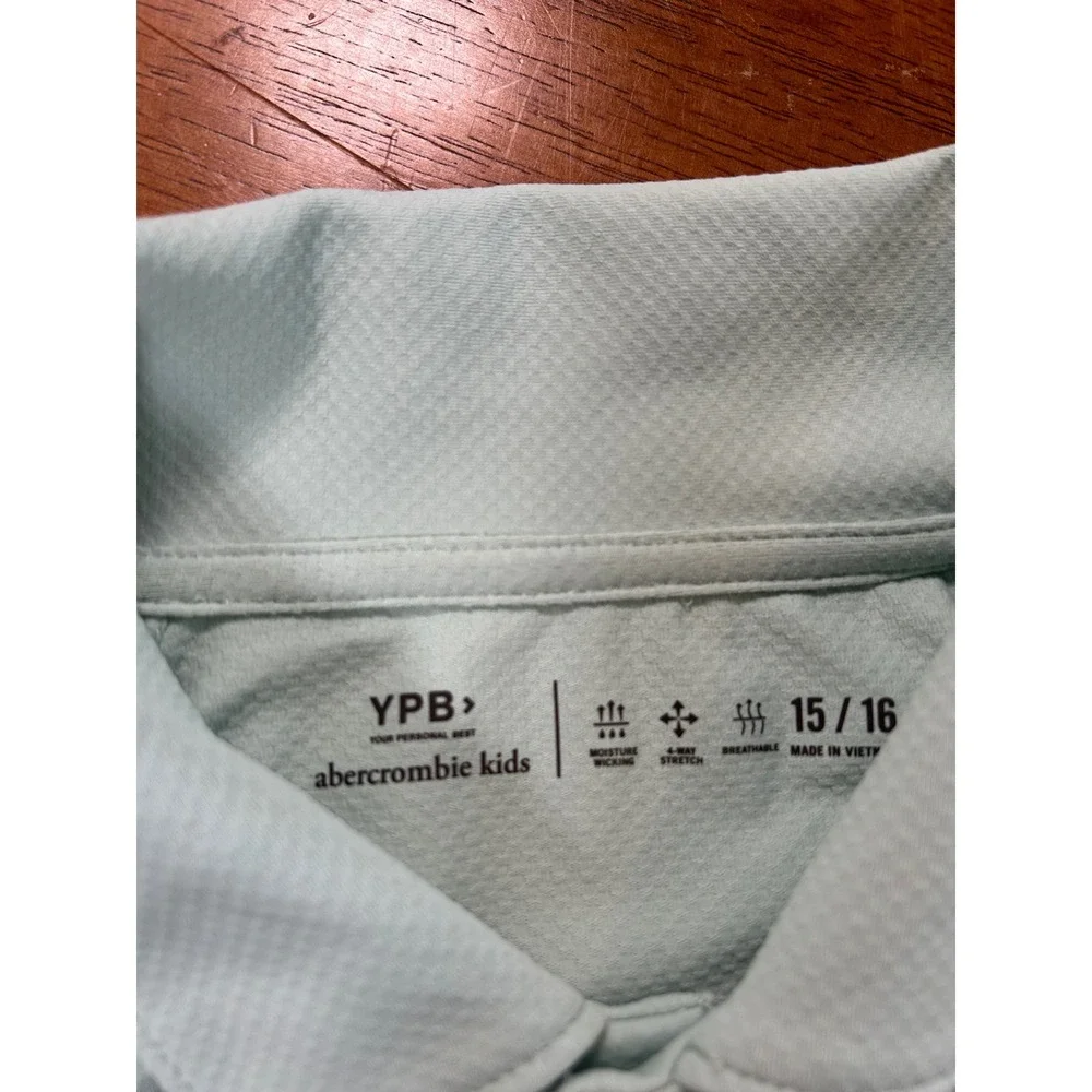 Abercrombie & Fitch good clean